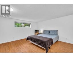 6716 37 Avenue NE - photo 29