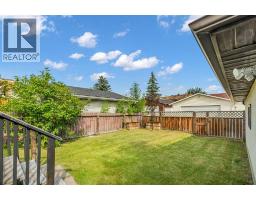 6716 37 Avenue NE - photo 36