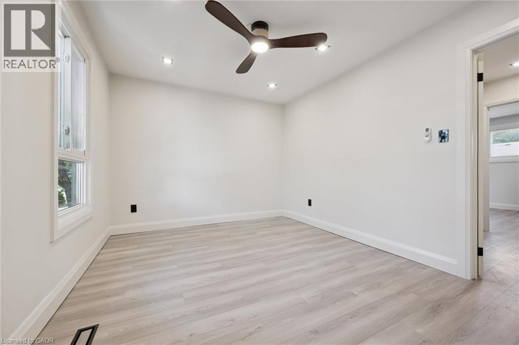 #107 5475 LAKESHORE Road - Image 17