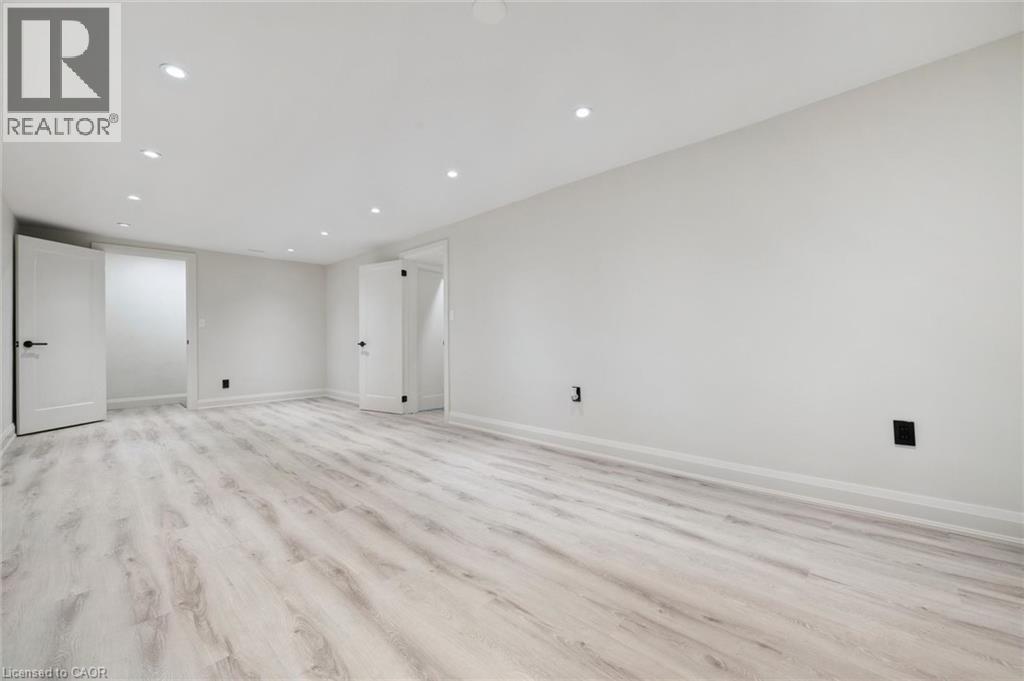#107 5475 LAKESHORE Road - Image 29