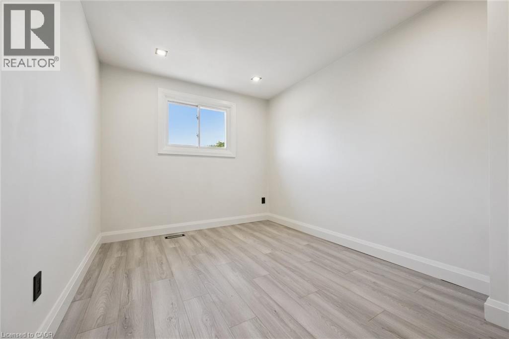 #107 5475 LAKESHORE Road - Image 25