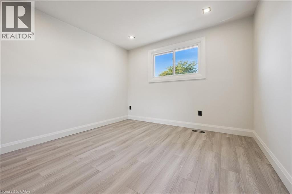 #107 5475 LAKESHORE Road - Image 22