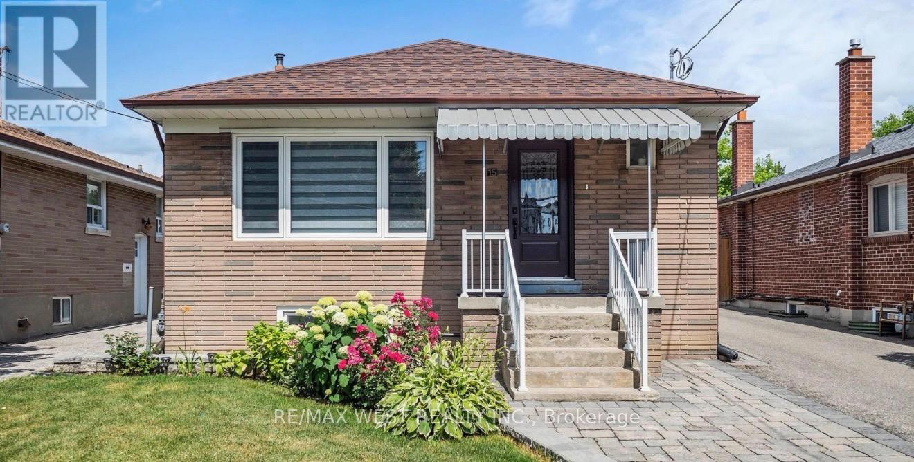 Photo of 15 Macleod Street