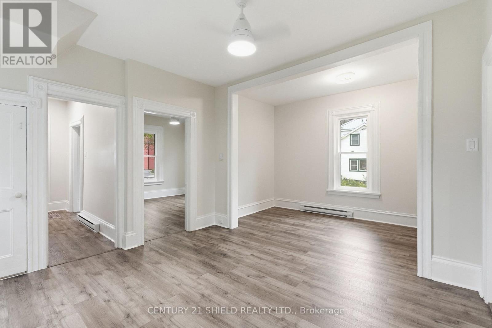 13 OAK STREET - Image 14