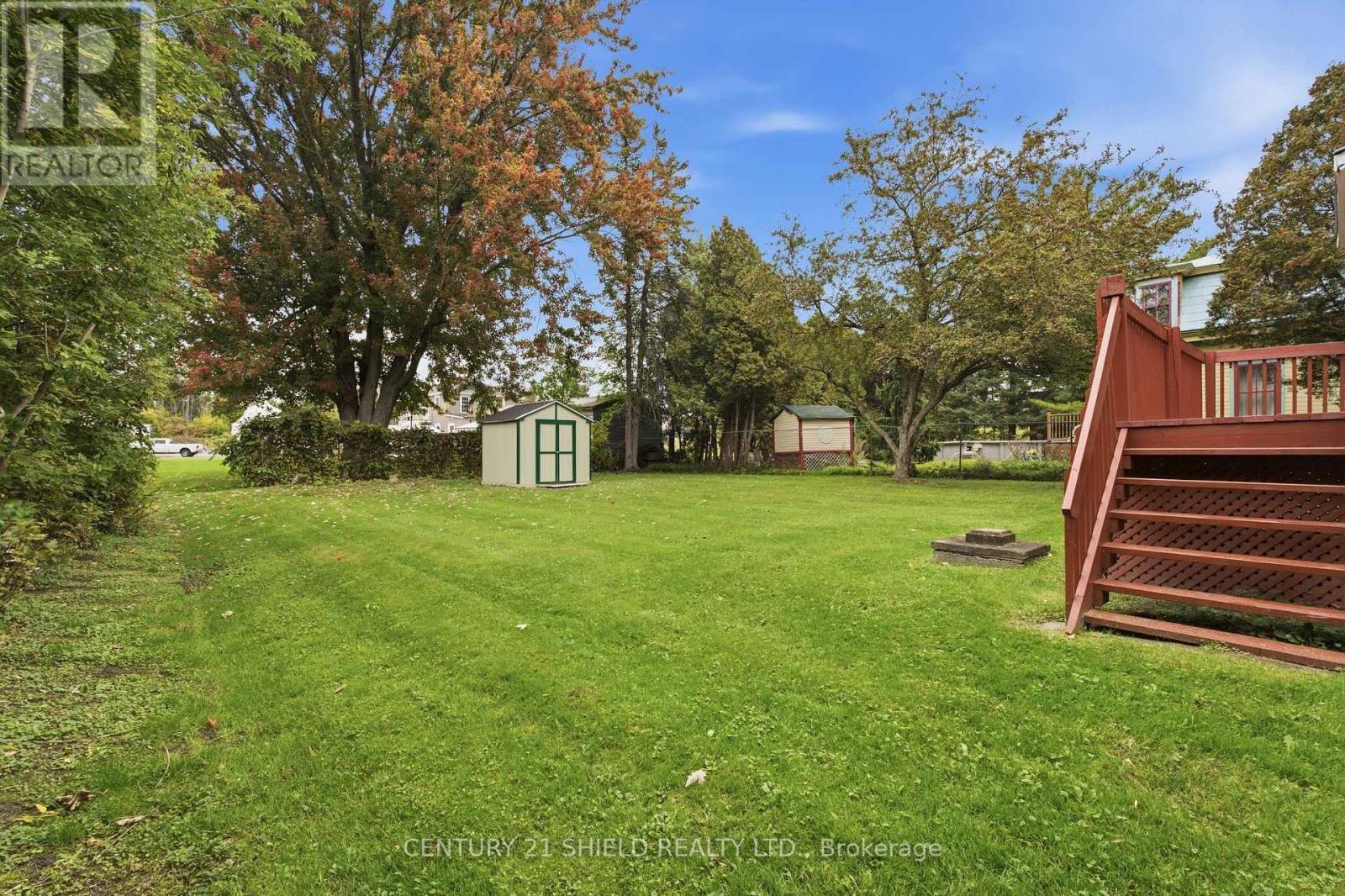13 OAK STREET - Image 20