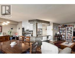 1116 - 15 Vicora Linkway, Toronto, ON M3C1A8 Photo 7