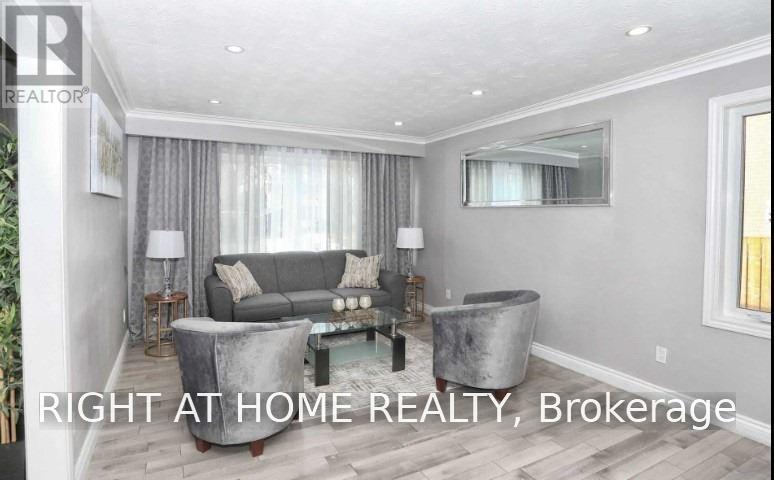 (MAIN) - 9 AVELINE CRESCENT, Toronto (Woburn) — photo 4