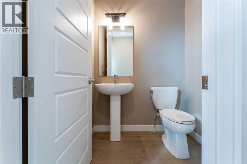385 Waterford Boulevard, Chestermere, Alberta, T1X3B8 — thumbnail 5