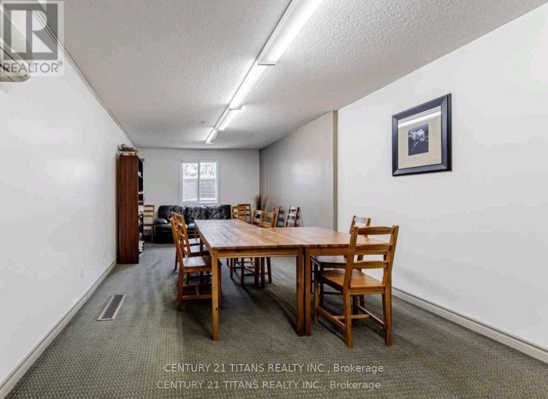 #115 684 WARDEN AVENUE - 25