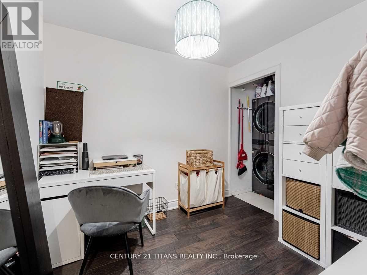 #115 684 WARDEN AVENUE - Image 19