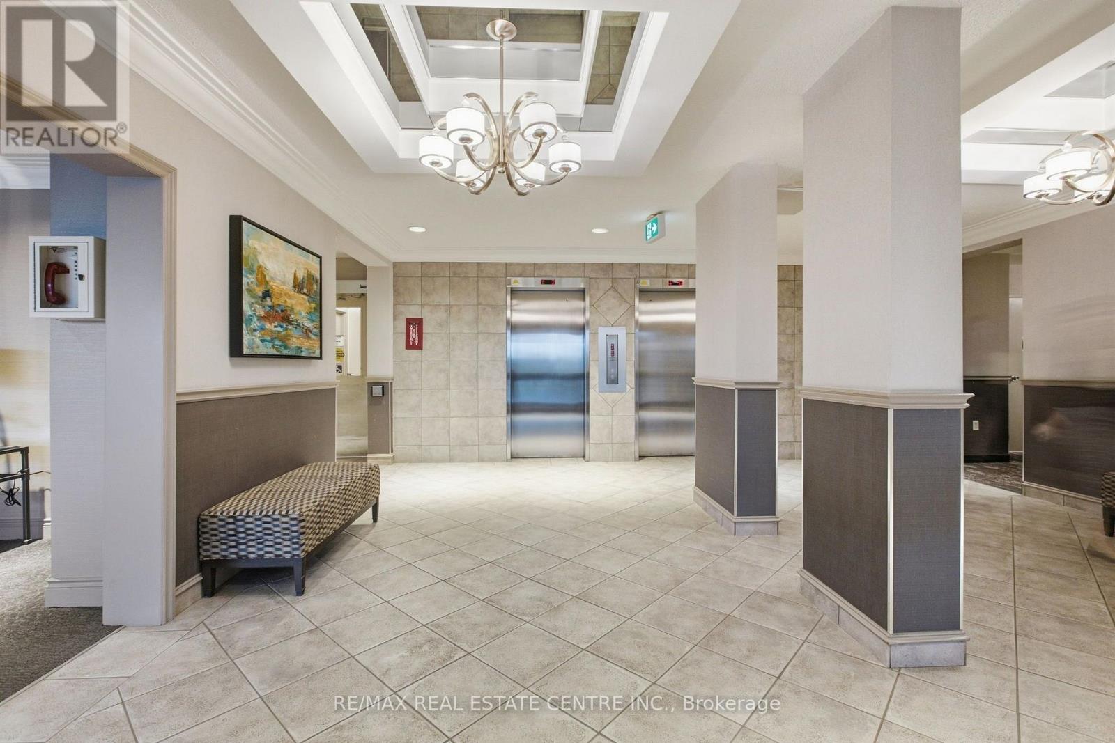 #602 2055 UPPER MIDDLE ROAD - Image 30