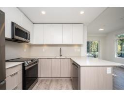 420 13968 Laurel Drive, Surrey, BC V3T1A8 Photo 12