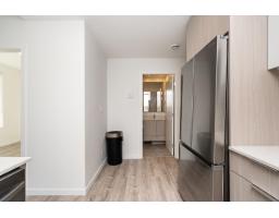 420 13968 Laurel Drive, Surrey, BC V3T1A8 Photo 14