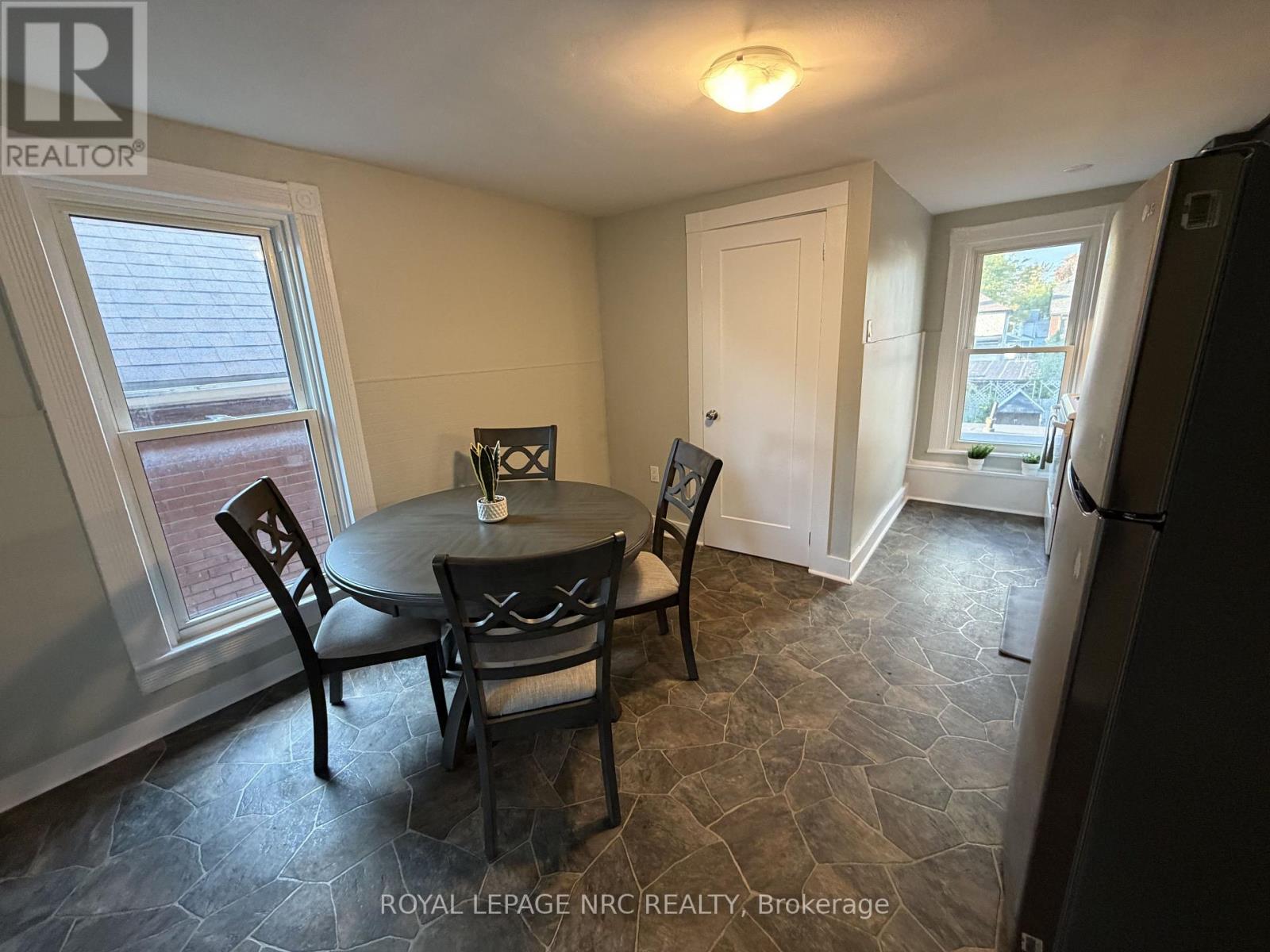 90 PARK STREET, Welland (Welland Downtown) — photo 7