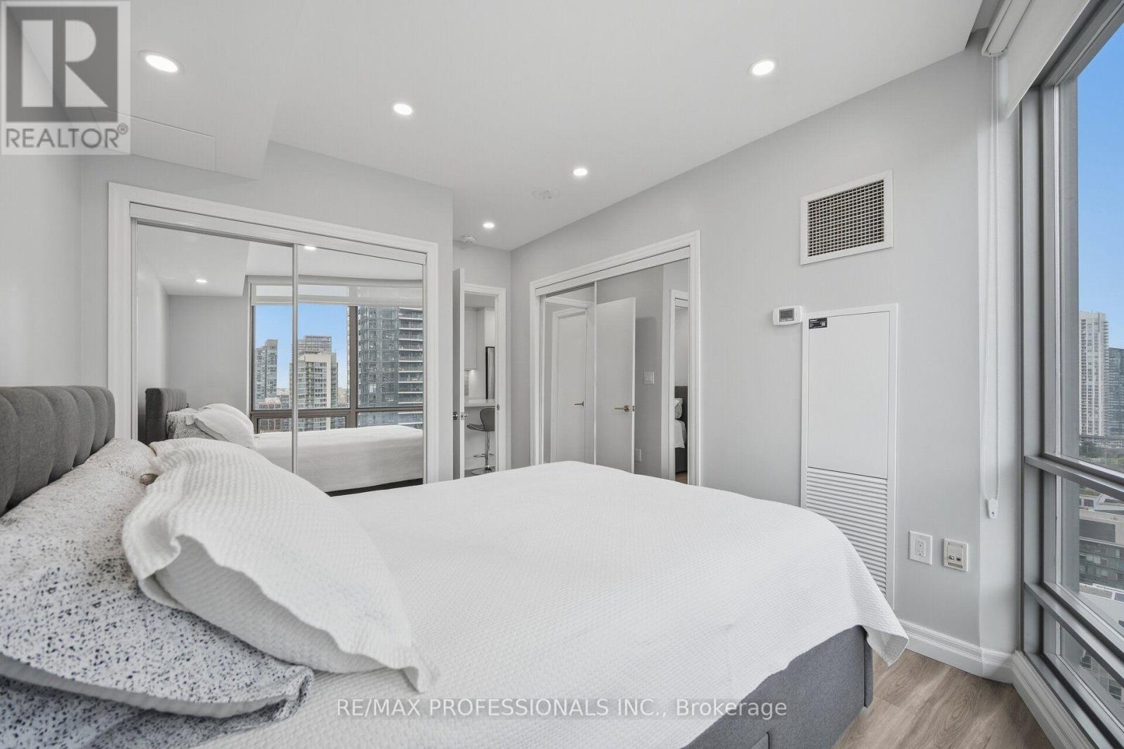 #2603 3 NAVY WHARF COURT - Image 23