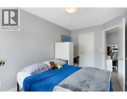 8, 2001 34 Avenue Sw, Calgary, AB T2T2C4 Photo 31