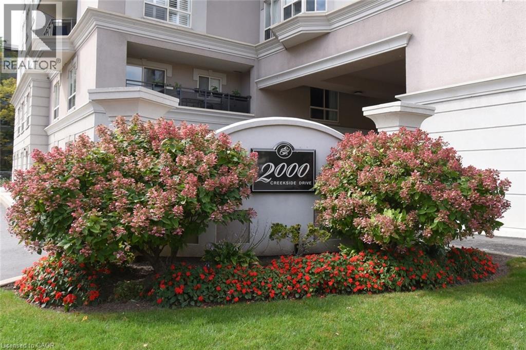 2000 CREEKSIDE Drive Unit# PH 901, Dundas — photo 2