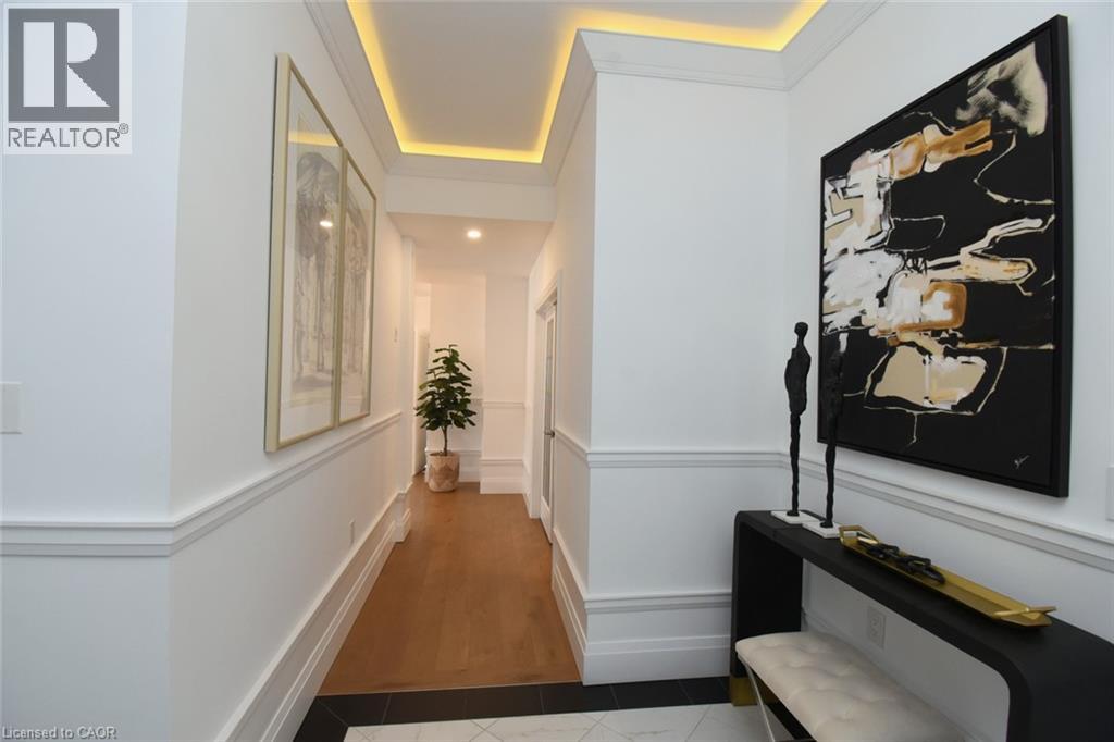 2000 CREEKSIDE Drive Unit# PH 901, Dundas — photo 3