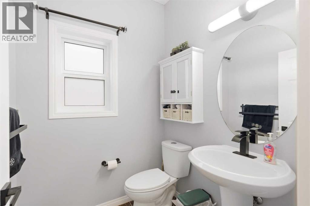 126 Saddlecrest Way NE, Calgary, Alberta, T3J5N2 — thumbnail 8