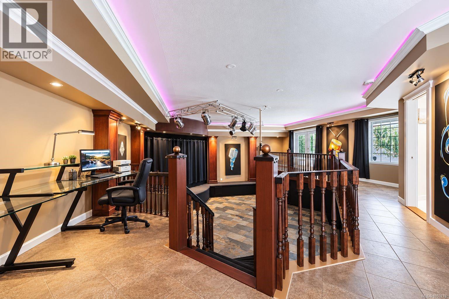 2070 Saras Way - Image 23