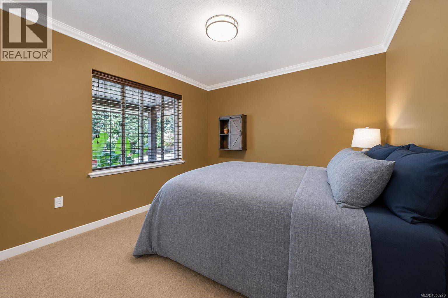 2070 Saras Way - 16