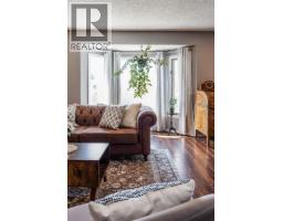 64 Huxley Green Ne, Medicine Hat, AB T1C1W2 Photo 28