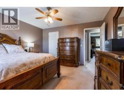 64 Huxley Green Ne, Medicine Hat, AB T1C1W2 Photo 34