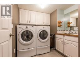 64 Huxley Green Ne, Medicine Hat, AB T1C1W2 Photo 32