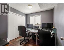 64 Huxley Green Ne, Medicine Hat, AB T1C1W2 Photo 30