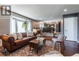 64 Huxley Green Ne, Medicine Hat, AB T1C1W2 Photo 25
