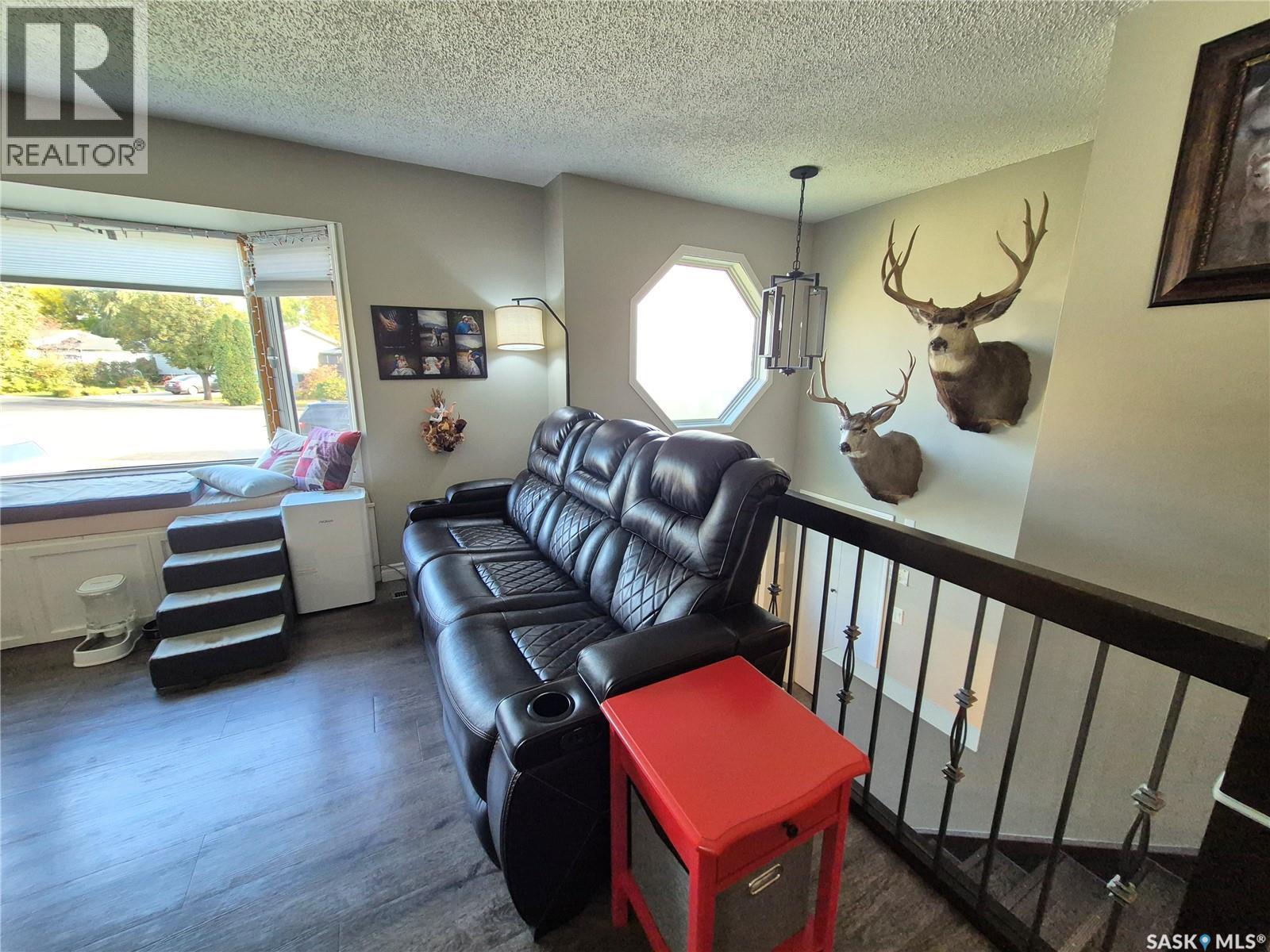 221 Bean CRESCENT, Weyburn — photo 14