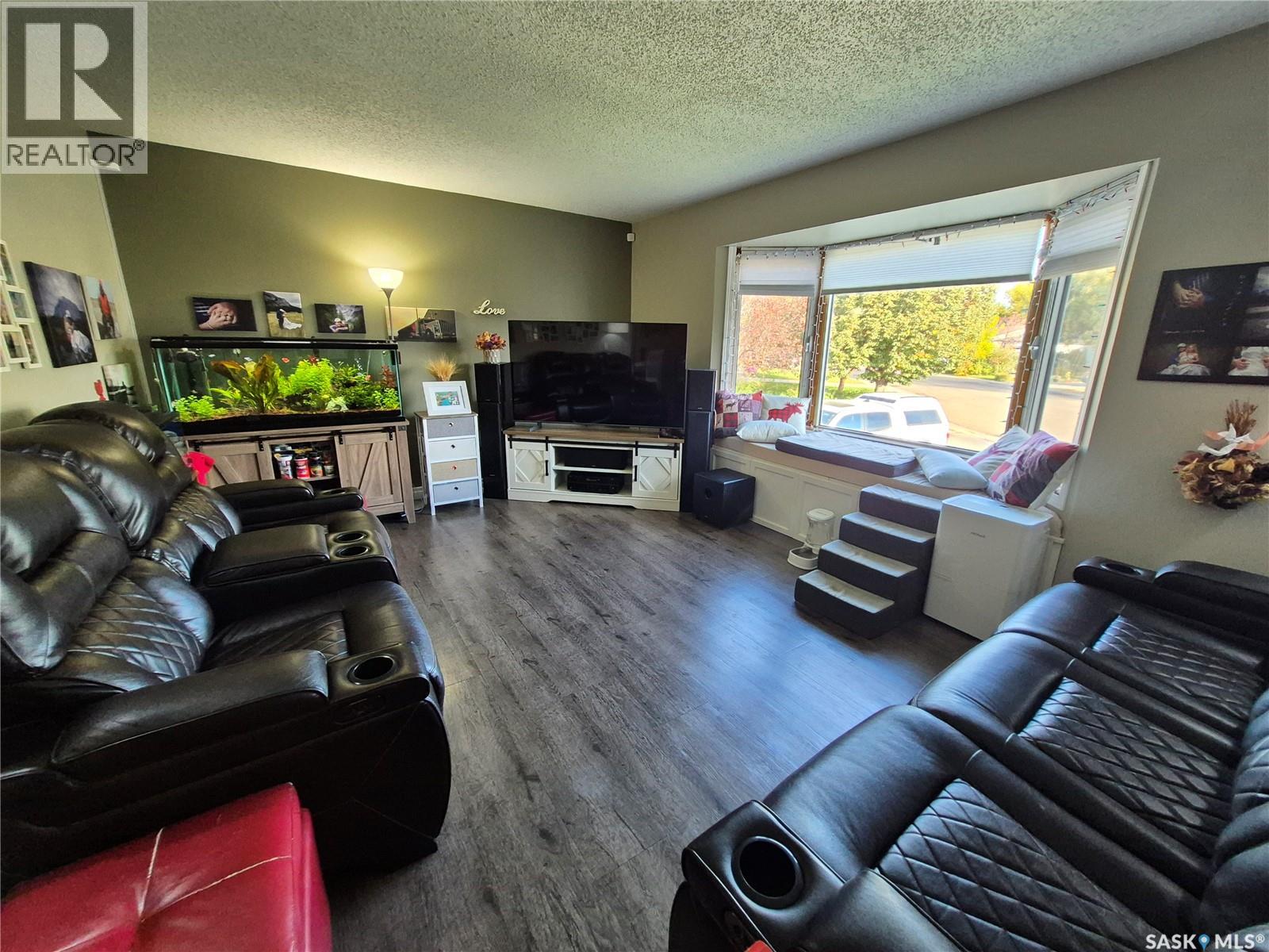 221 Bean CRESCENT, Weyburn — photo 16