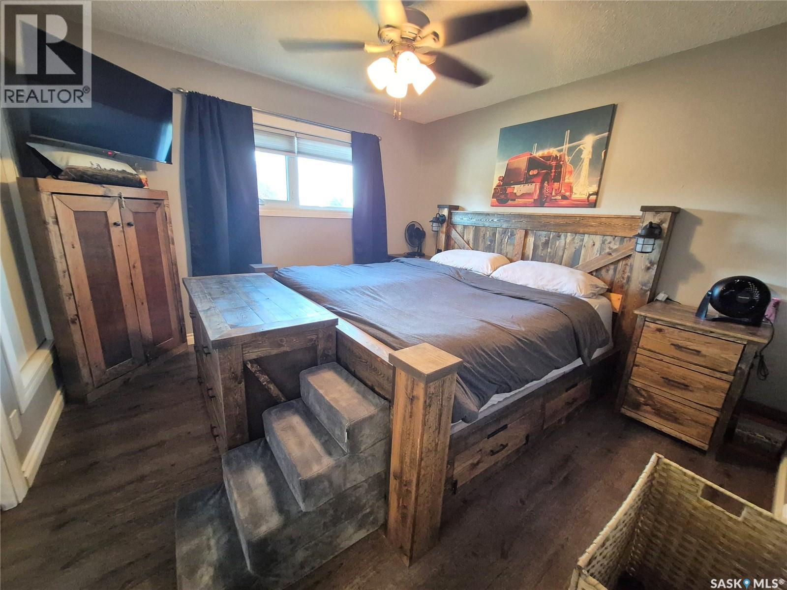 221 Bean CRESCENT, Weyburn — photo 18