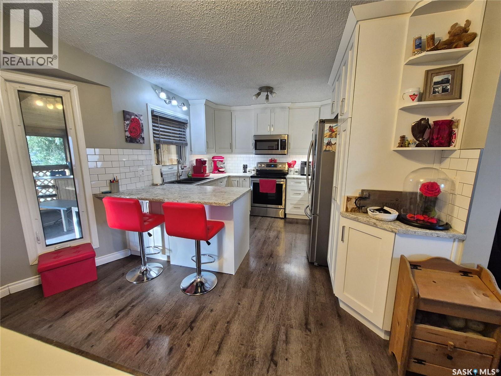221 Bean CRESCENT, Weyburn — photo 6