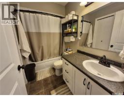 221 Bean Crescent, Weyburn, SK S4H3A3 Photo 22