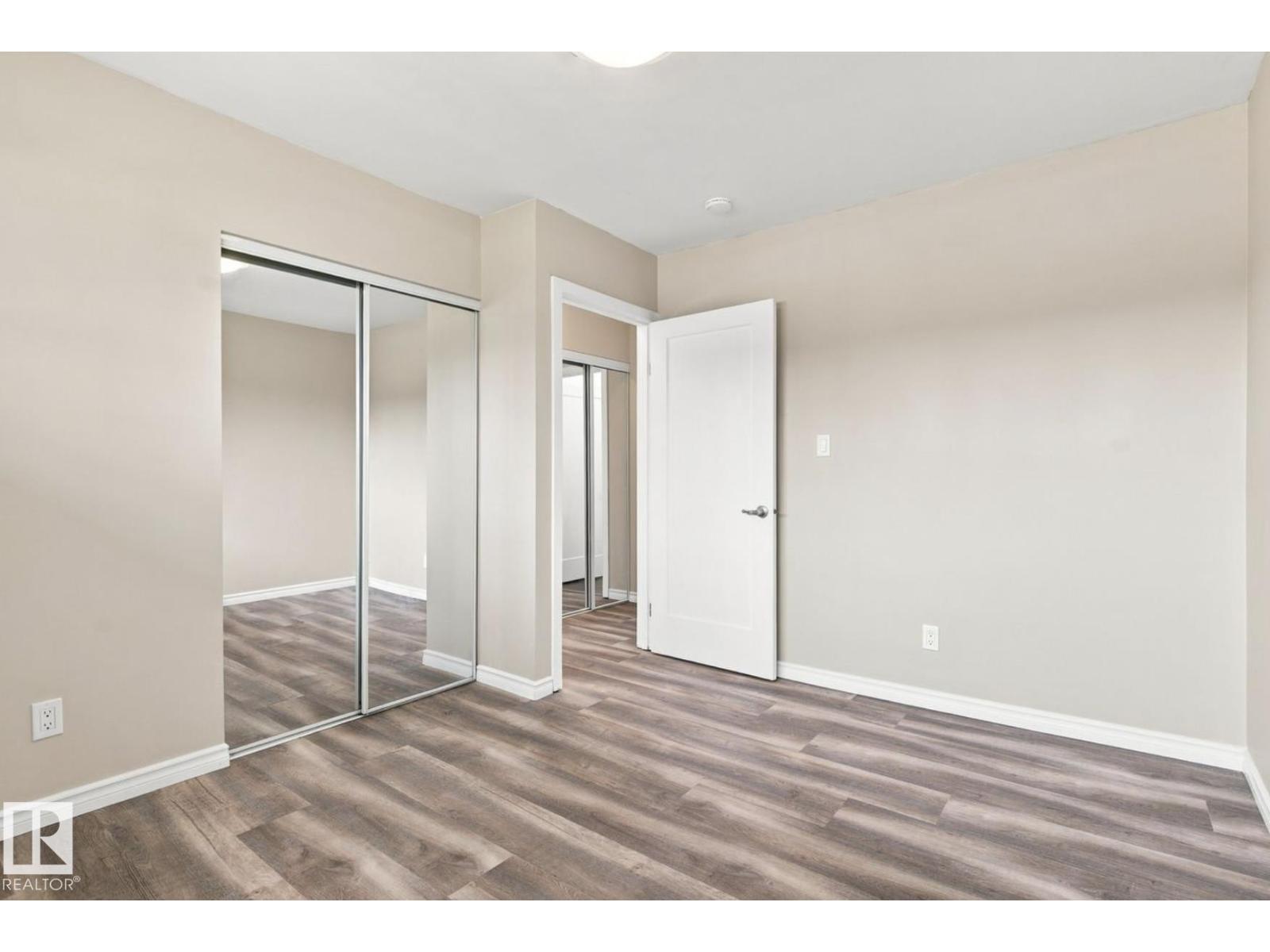 15812 110A AV NW - 21