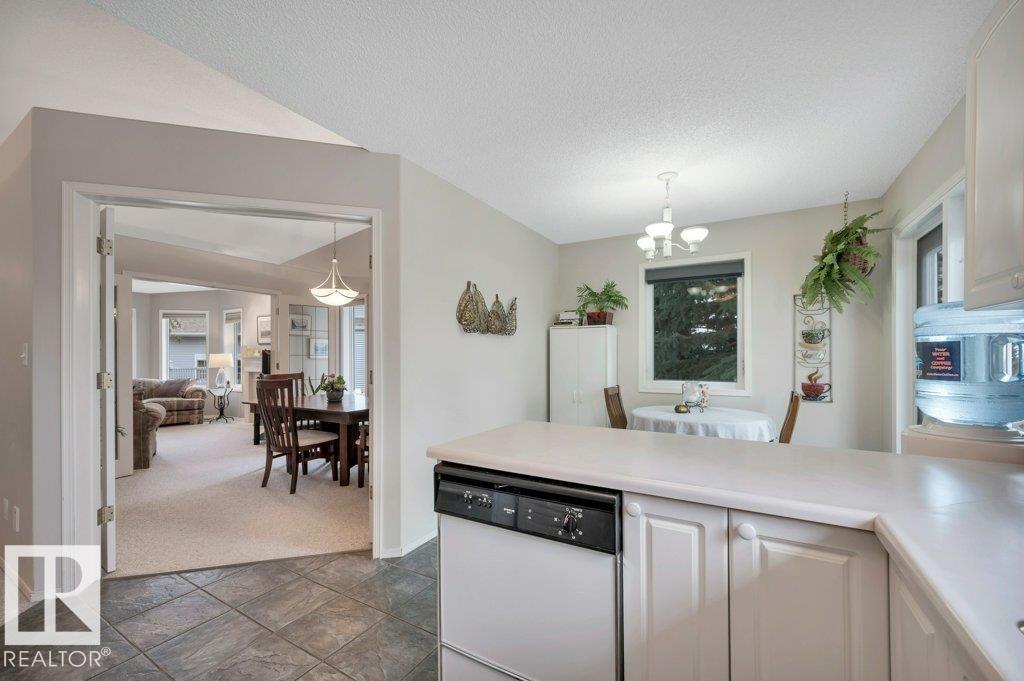 #13 65 Cranford DR - 22