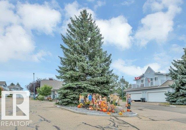 #13 65 Cranford DR - 57