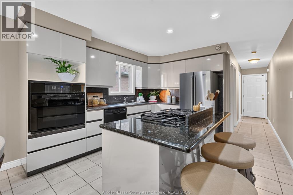 2703 LOMBARDY CRES - Image 18