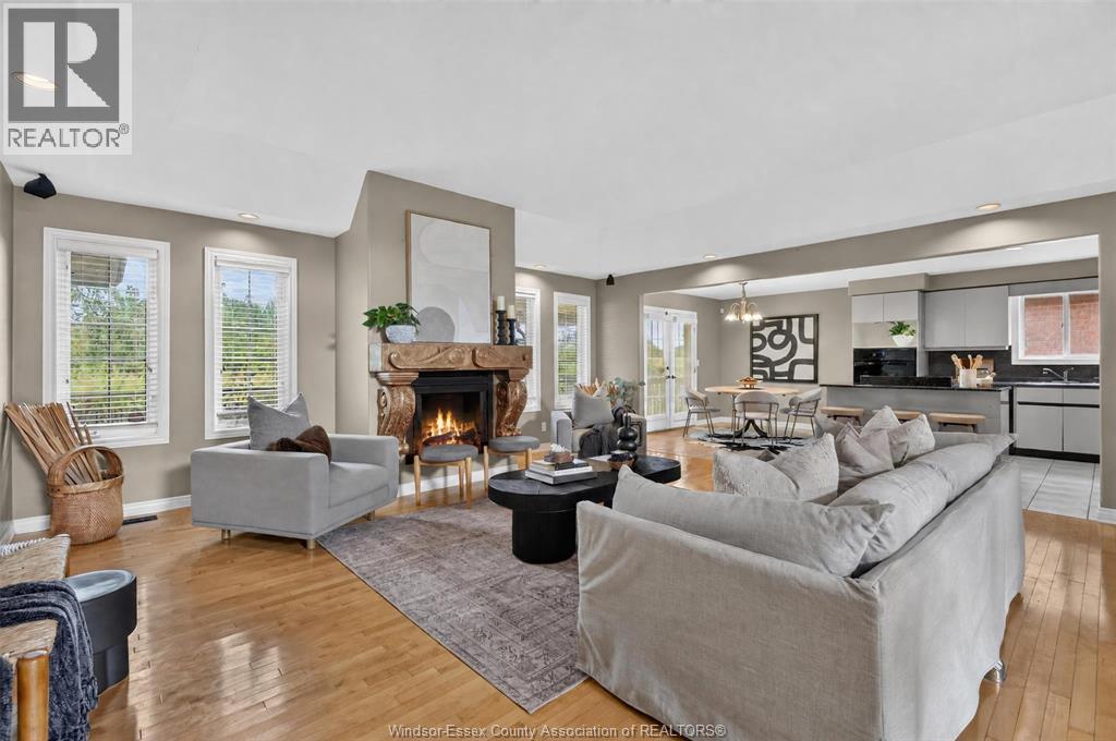 2703 LOMBARDY CRES, LaSalle — photo 8