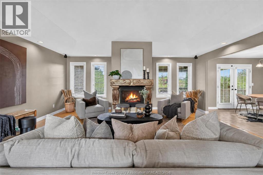 2703 LOMBARDY CRES, LaSalle — photo 9