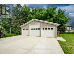 1077 Queen Street, Howick, ON N0G2X0 Photo 36