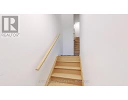 Bathroom - 8 - 10 Marquette Avenue, Toronto, ON M6A1X9 Photo 6