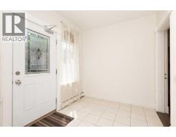1-5, 622 10 Street S - photo 4