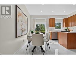 571 Reeves Way Boulevard, Whitchurch Stouffville, ON L4A0H1 Photo 17