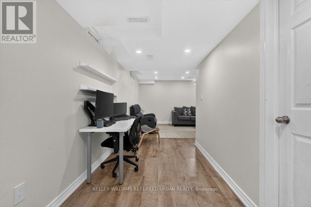 571 REEVES WAY BOULEVARD - 37