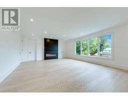 3 Amber Crescent, Toronto, ON M6L2R5 Photo 20