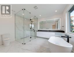 3 Amber Crescent, Toronto, ON M6L2R5 Photo 24