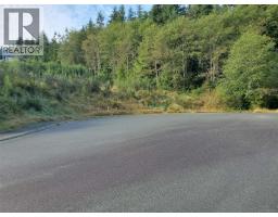 1871 Jensen Pl, Port Mcneill, BC V0N2R0 Photo 9