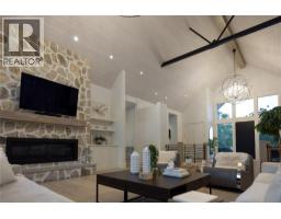 Full ensuite bathroom - 4485 Wallace Hill Road, Kelowna, BC V1W4C3 Photo 8